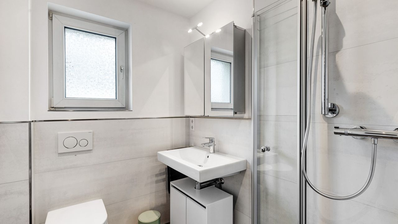 INSIDE, BATHROOM INSIDE, BATHROOM